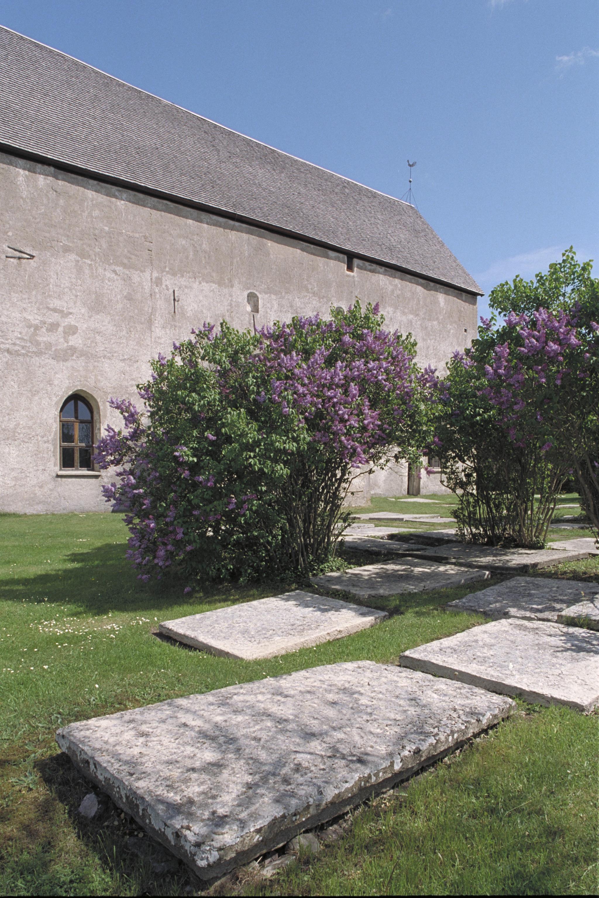 Bengt A Lundberg, Källa gamla kyrka
