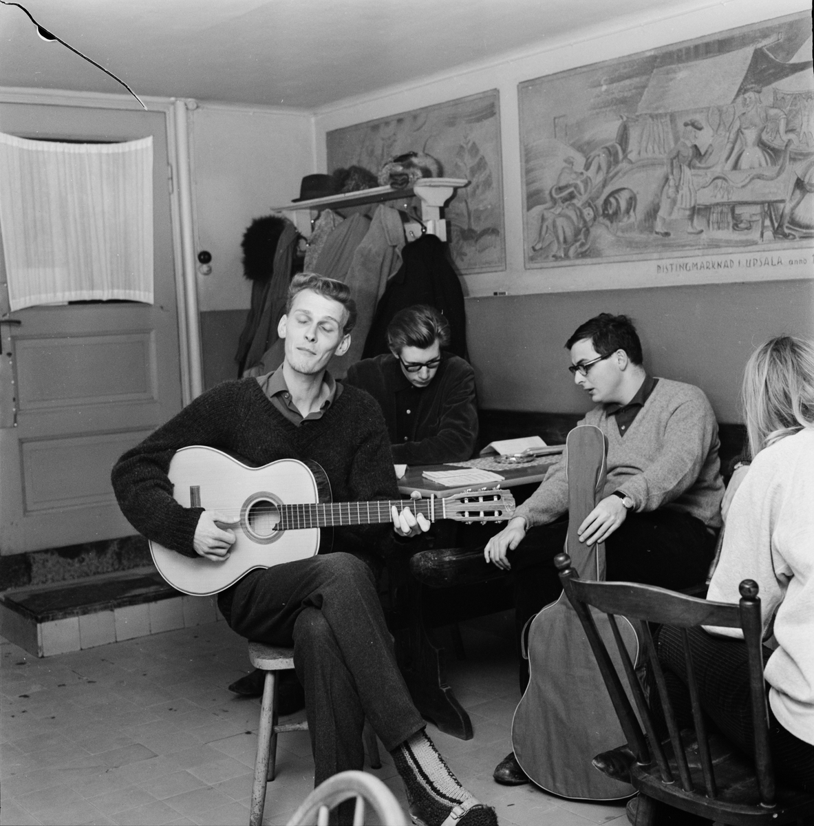 Uppsala-Bild, Kurs - "folksånger ger nytt innehåll åt kurs i engelska språket", Uppsala 1965