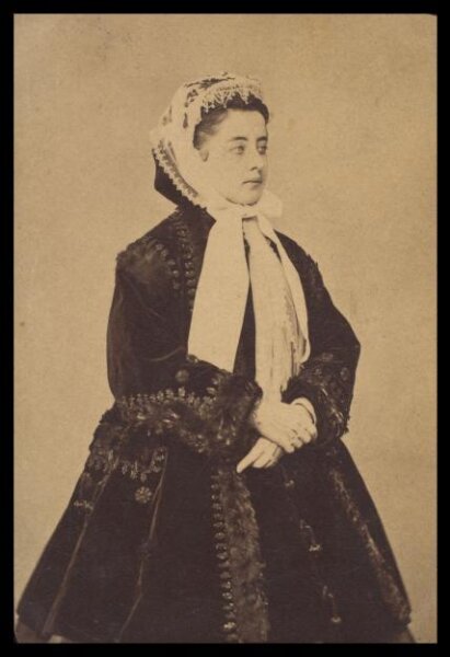 London Stereoscopic and Photographic Company, Guy Little Theatrical Photograph