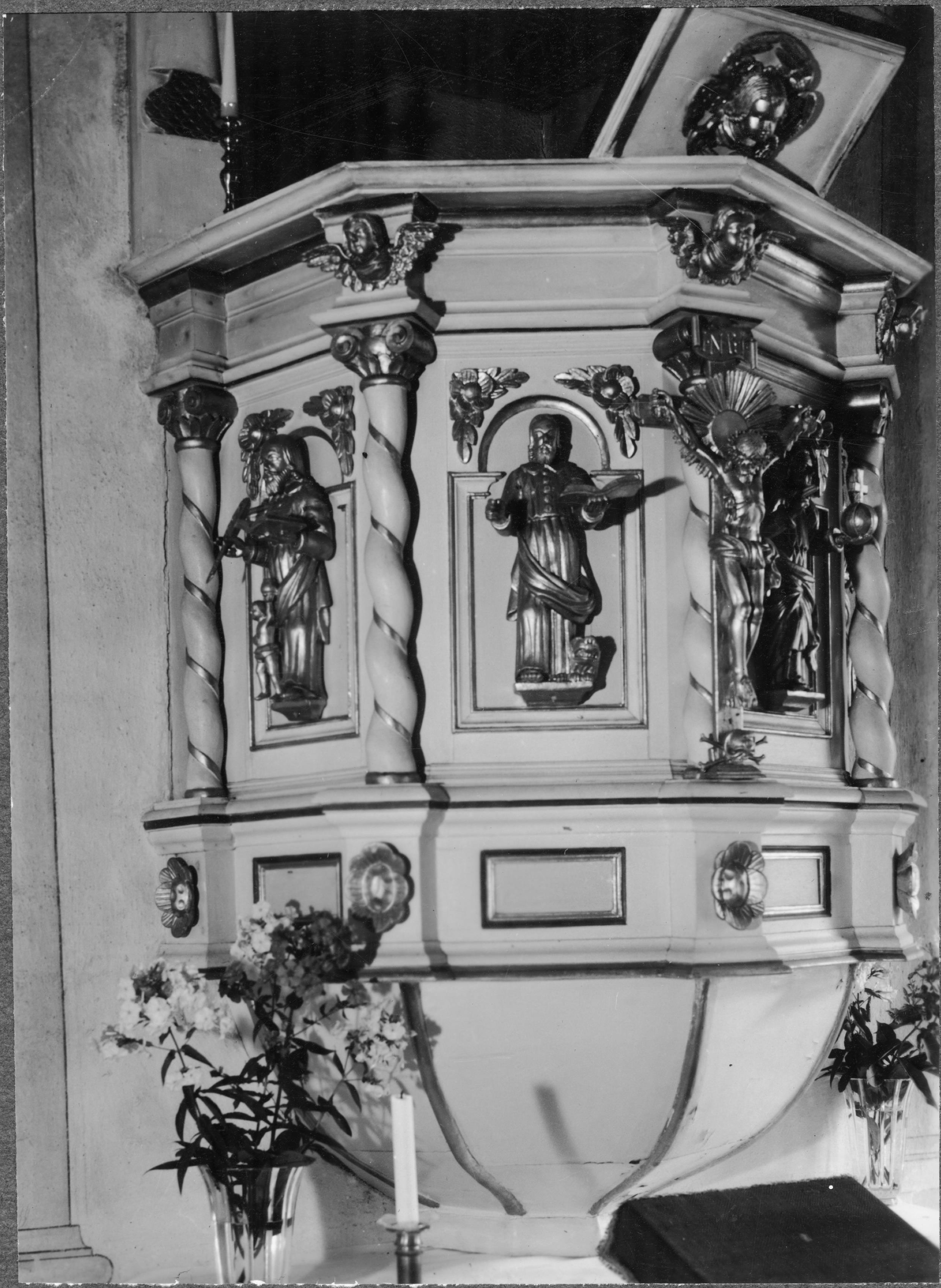 Olle Hellström, Utvängstorps kyrka