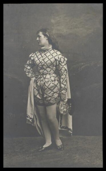 London Stereoscopic and Photographic Company, Guy Little Theatrical Photograph