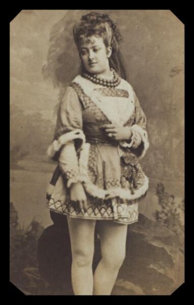 London Stereoscopic and Photographic Company, Guy Little Theatrical Photograph