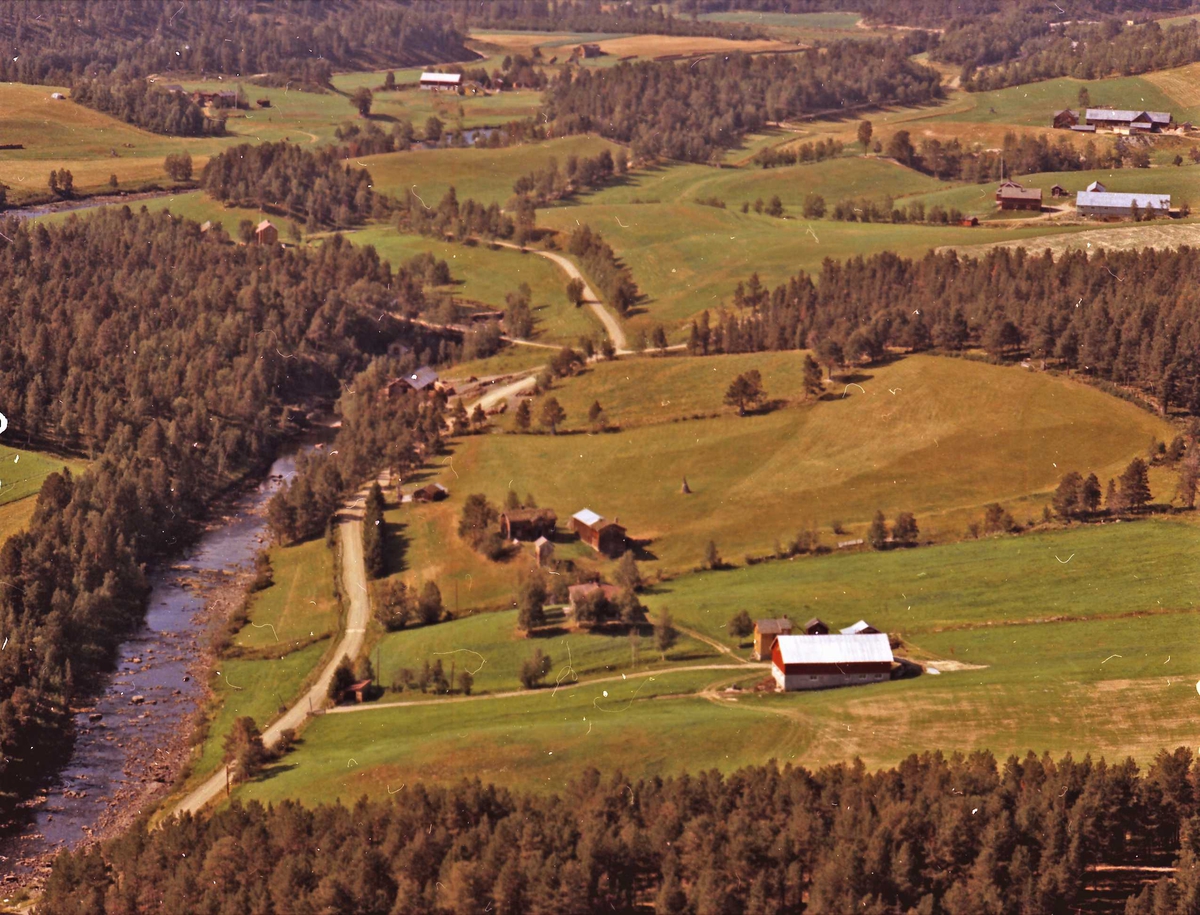 Widerøes Flyveselskap A/S, Gårdsbruk.