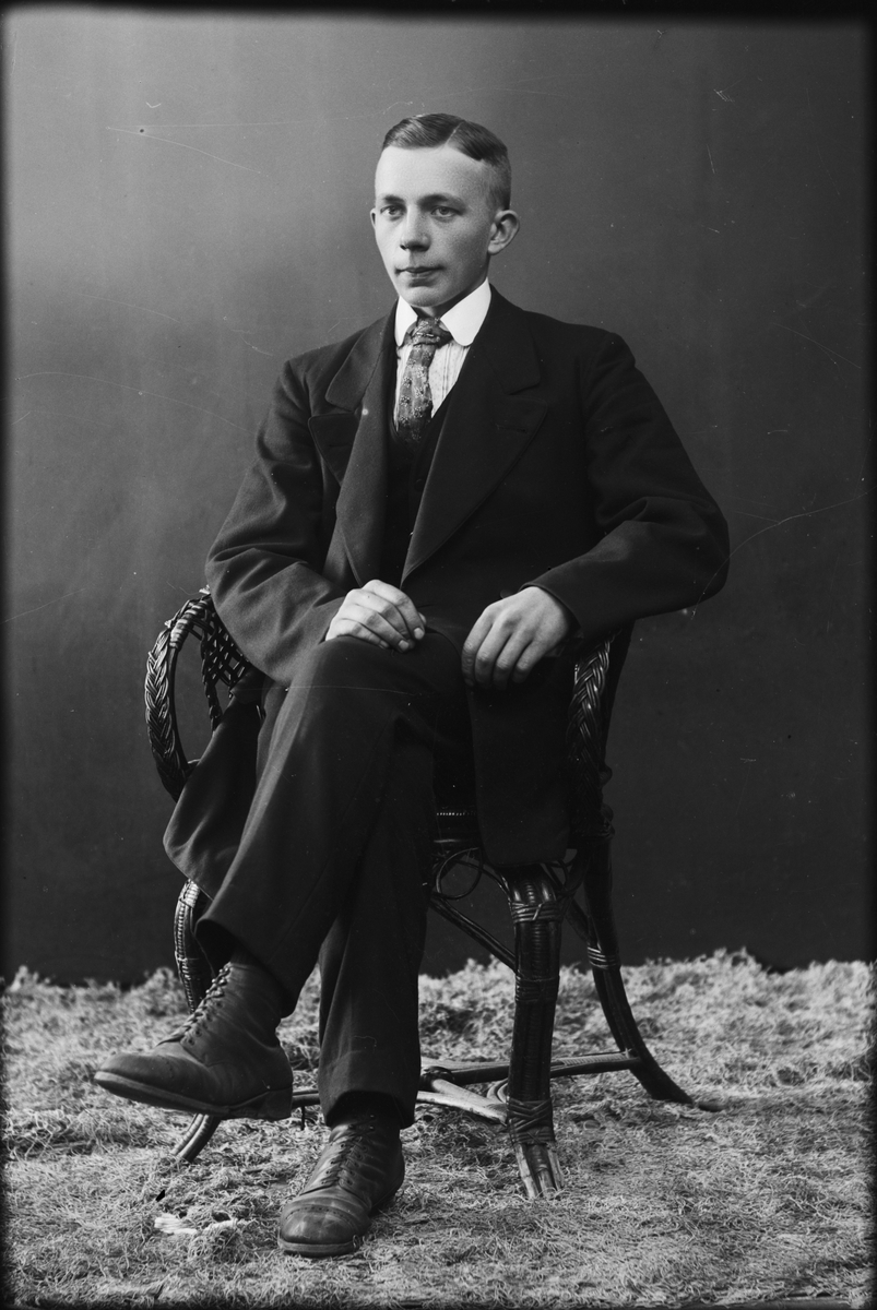 Skötsner-Edhlund, Ateljéporträtt - Isidor Gauffin från Johannisfors, Forsmark socken, Uppland 1914