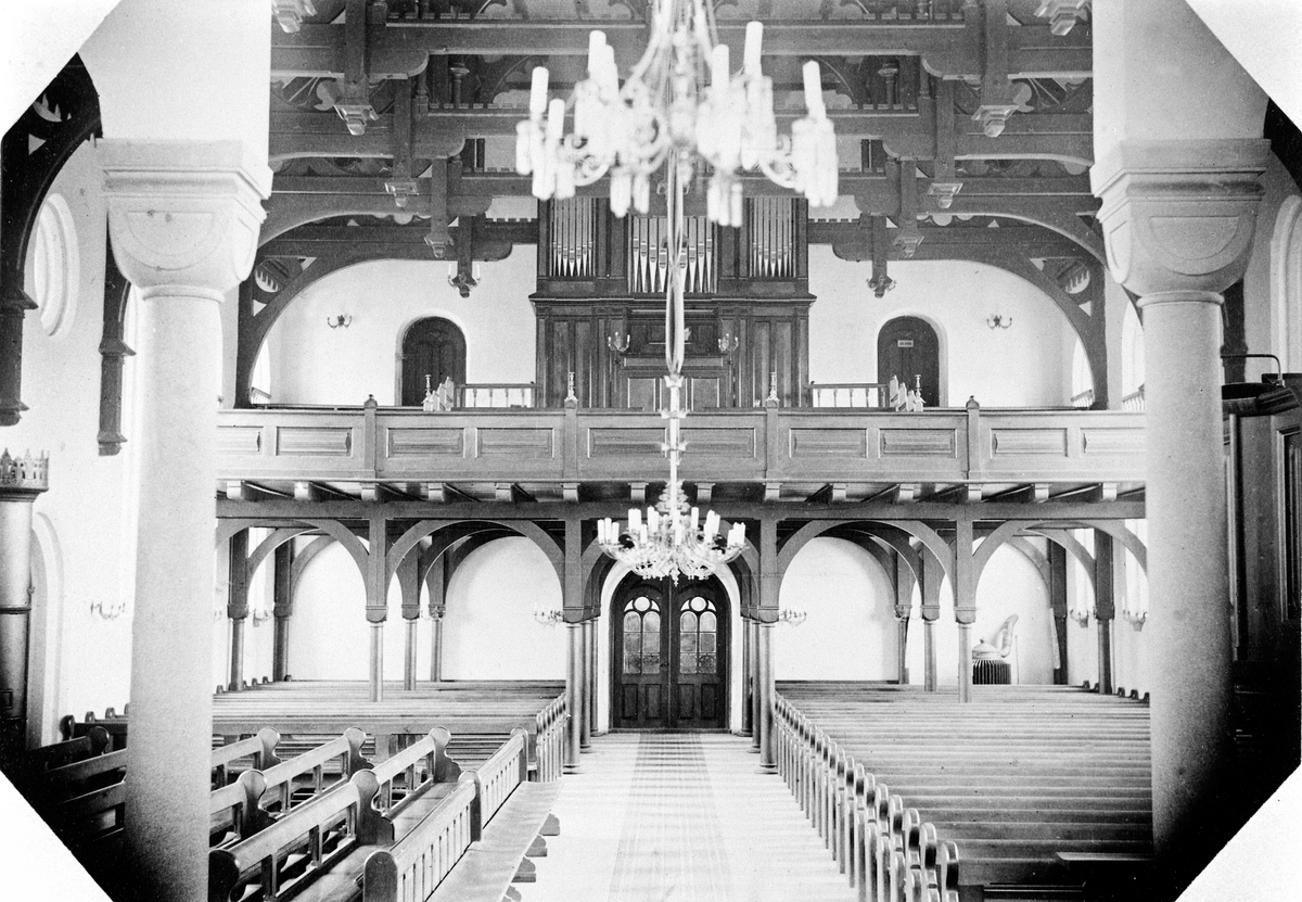 Anno Domkirkeodden, INTERIØR HAMAR DOMKIRKE MOT INNGANGEN OG ORGELET