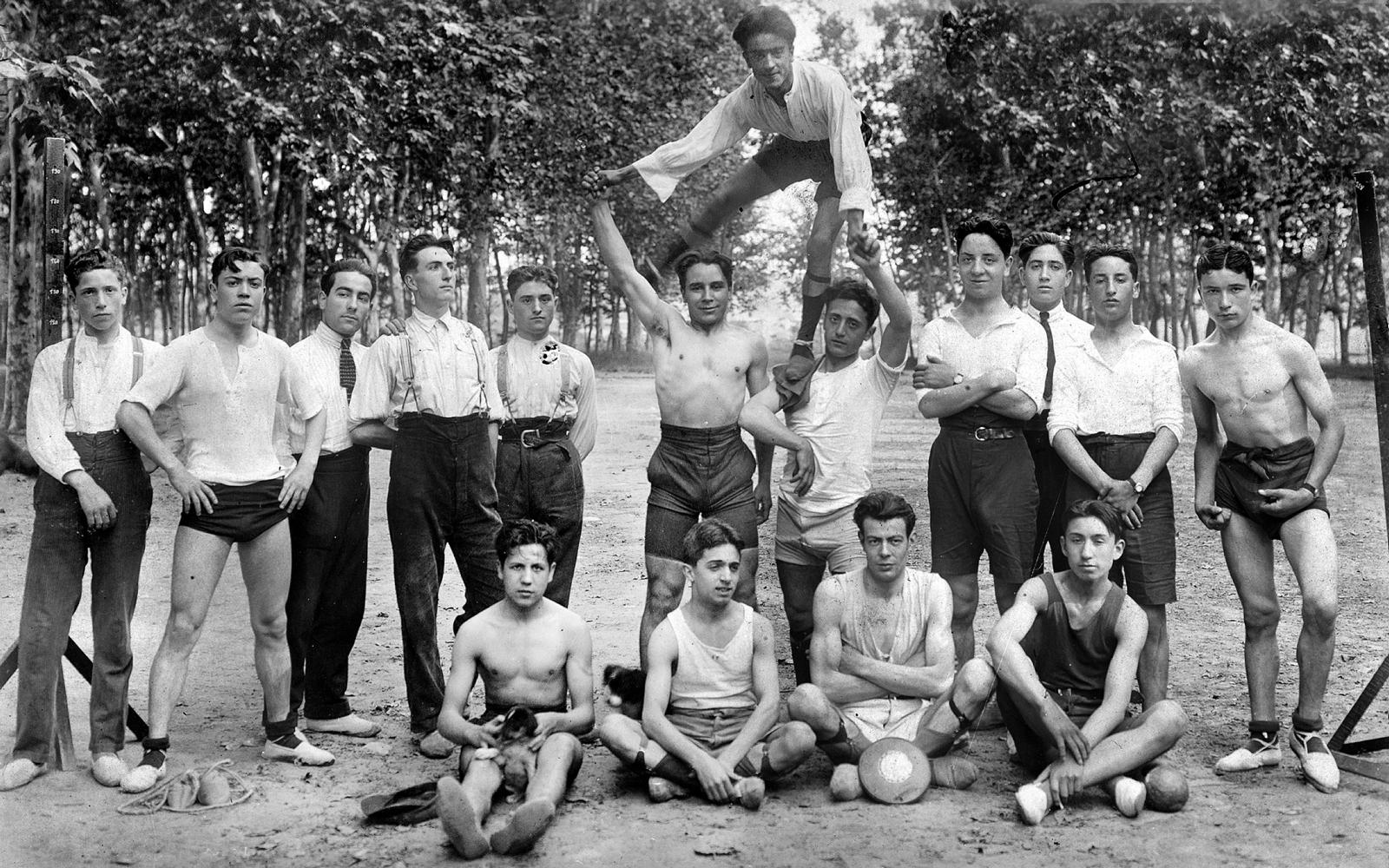 Desconegut, [Secció d'atletisme del GEiEG]