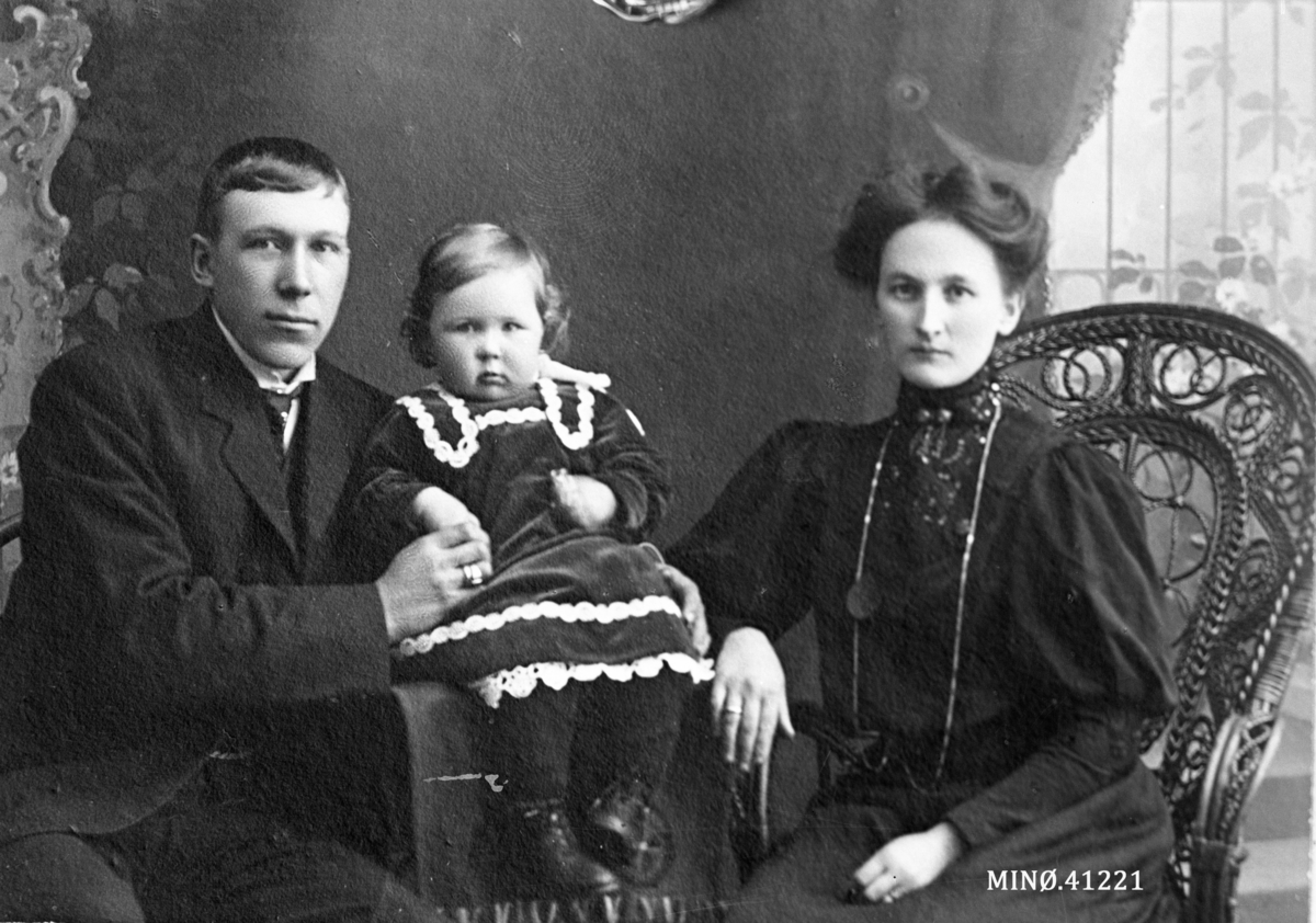 Oscar Holte, Liten familie
