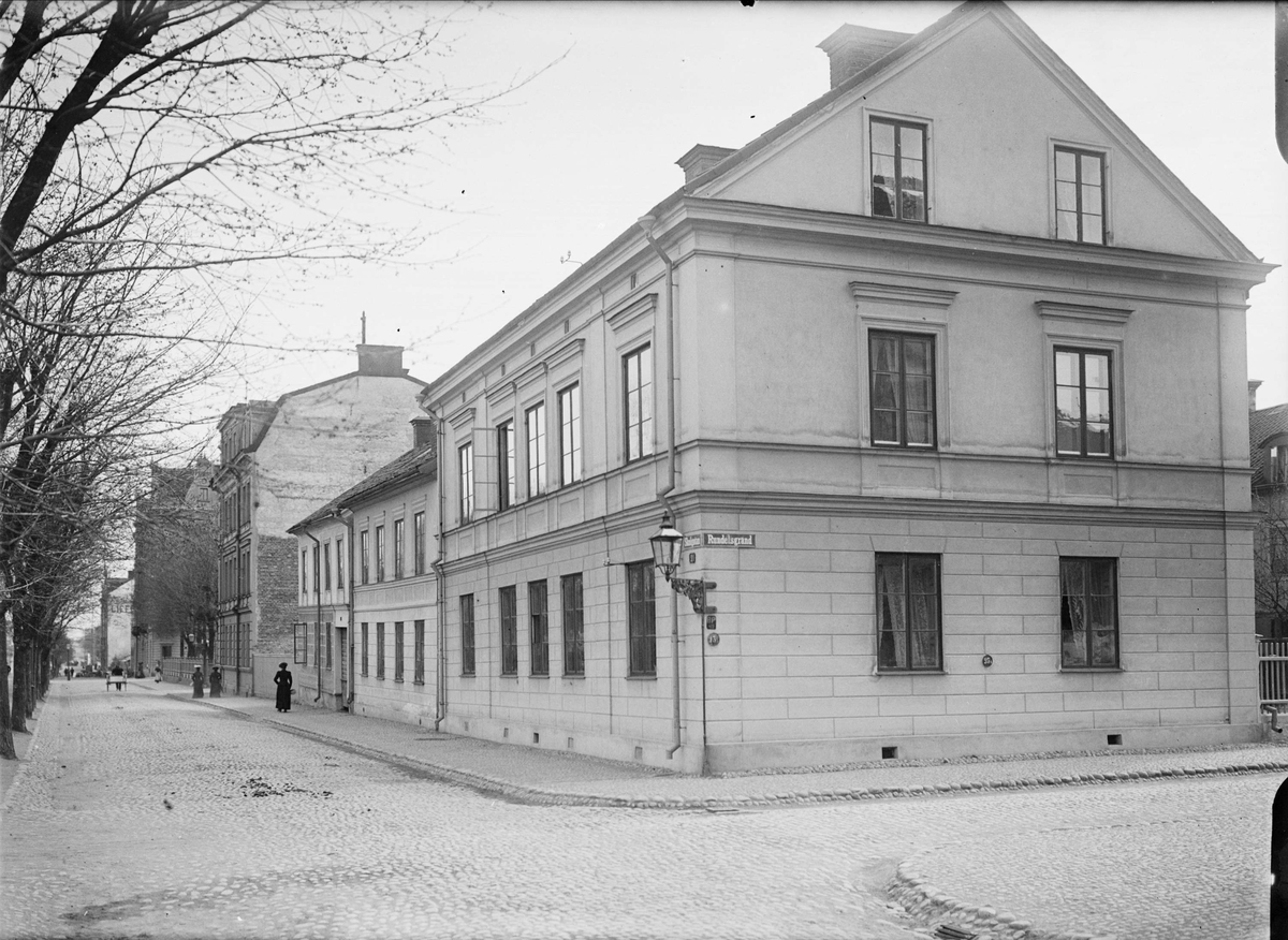 Alfred Dahlgren, Skolgatan från Rundelsgränd, Fjärdingen, Uppsala 1901 - 1902