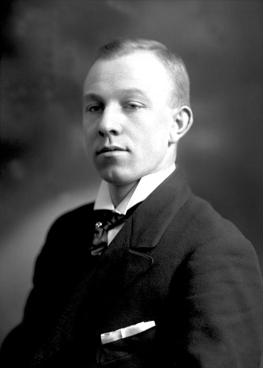 Gustav Borgen, NFB.37204