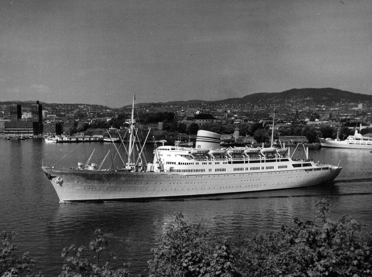 Anders Beer Wilse, Turistskip