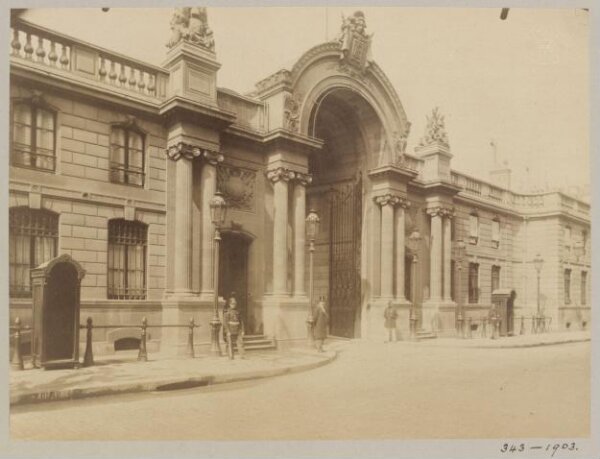 Atget, Jean-Eugène-Auguste, Elysee Palace, Paris, France