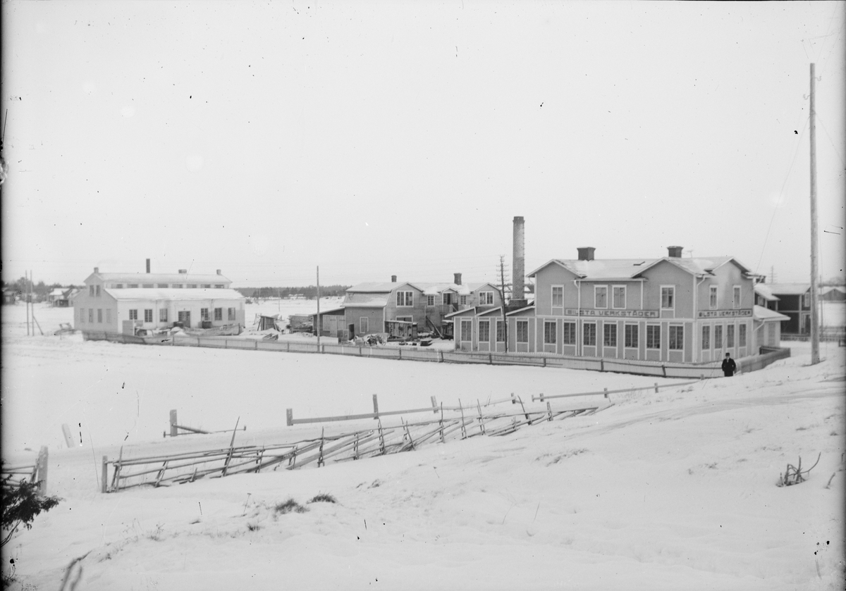 Skötsner-Edhlund, Bilsta verkstäder och till vänster gjuteriet, Östhammar, Uppland