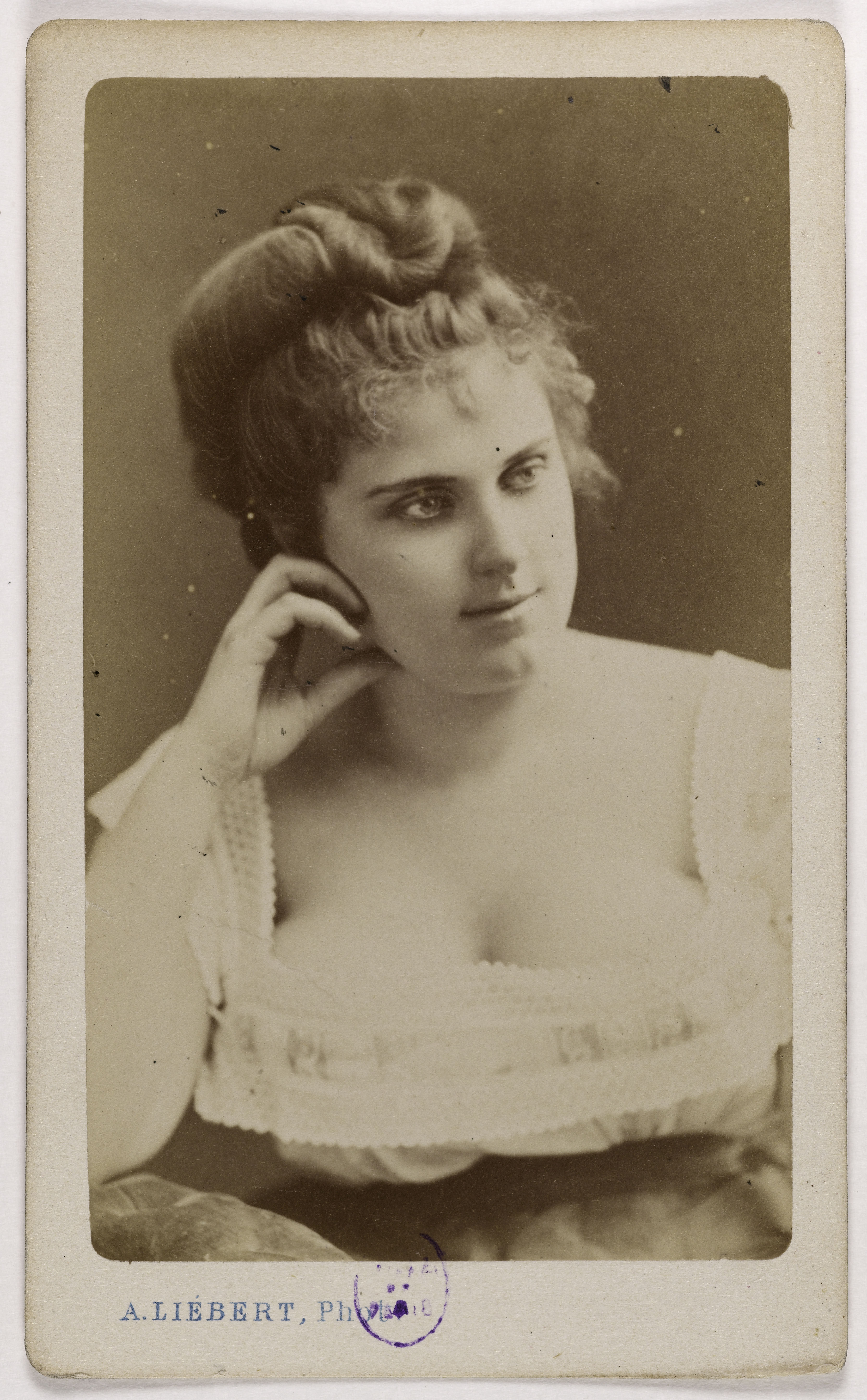 Alphonse Liébert, Portrait de Blum (actrice)
