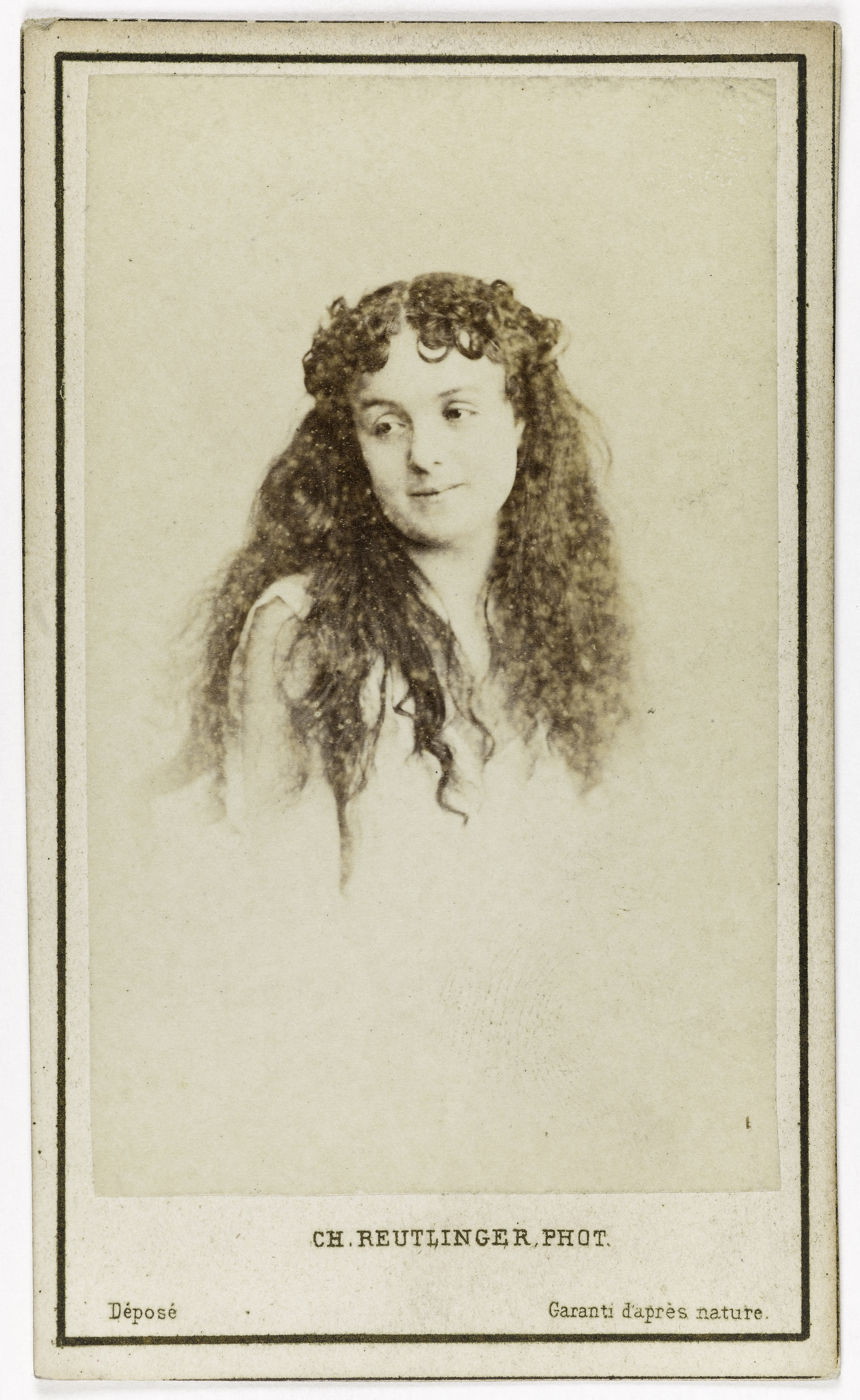 Charles Reutlinger, Portrait de Nathalie Marie Hyacinthe Martine, actrice au Théâtre du Palais Royal entre 1859 et 1869 et au Théâtre des Variétés en 1869.