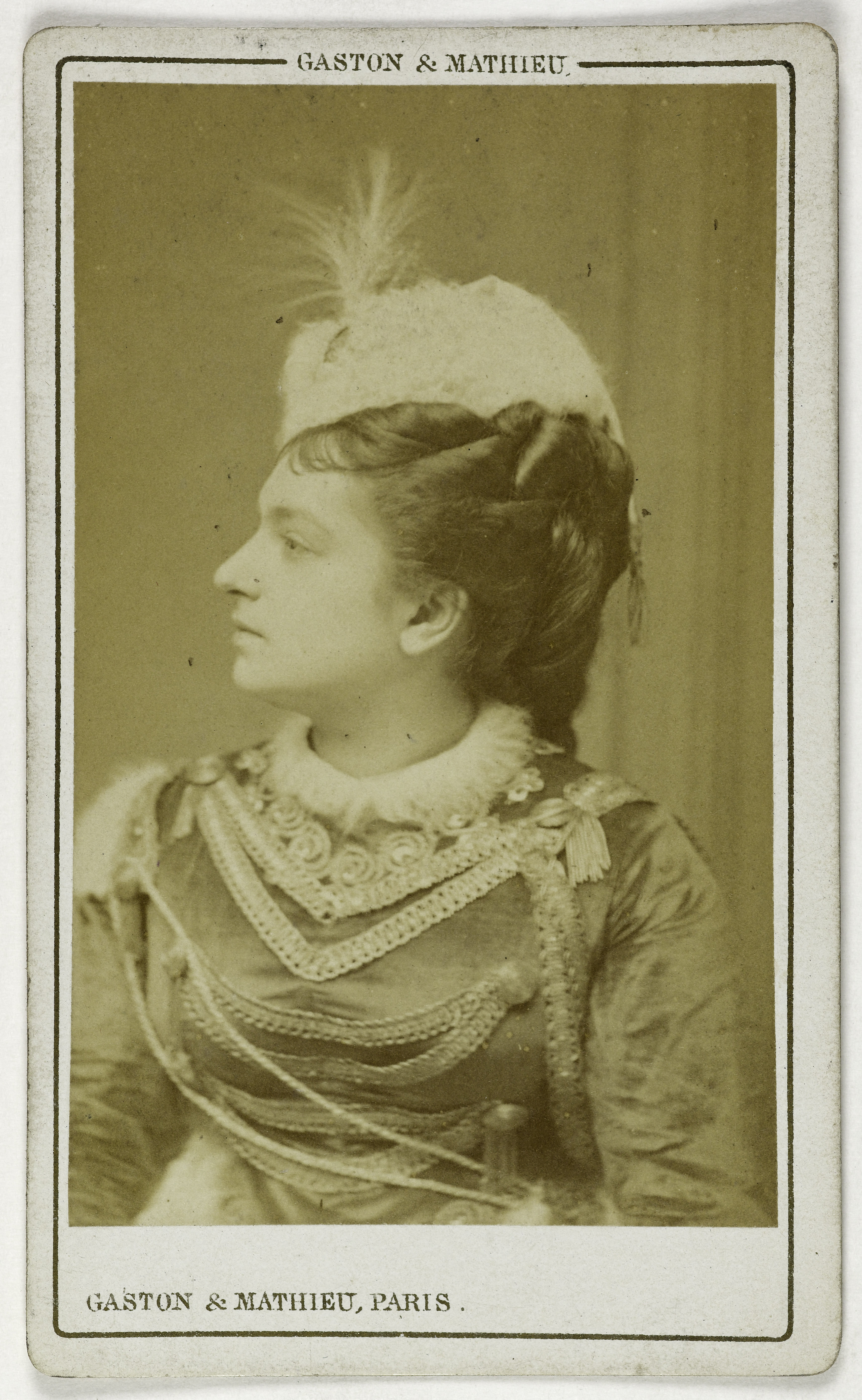 Mathieu & Cie Gaston, Portrait d'Henriette, (actrice aux Folies)