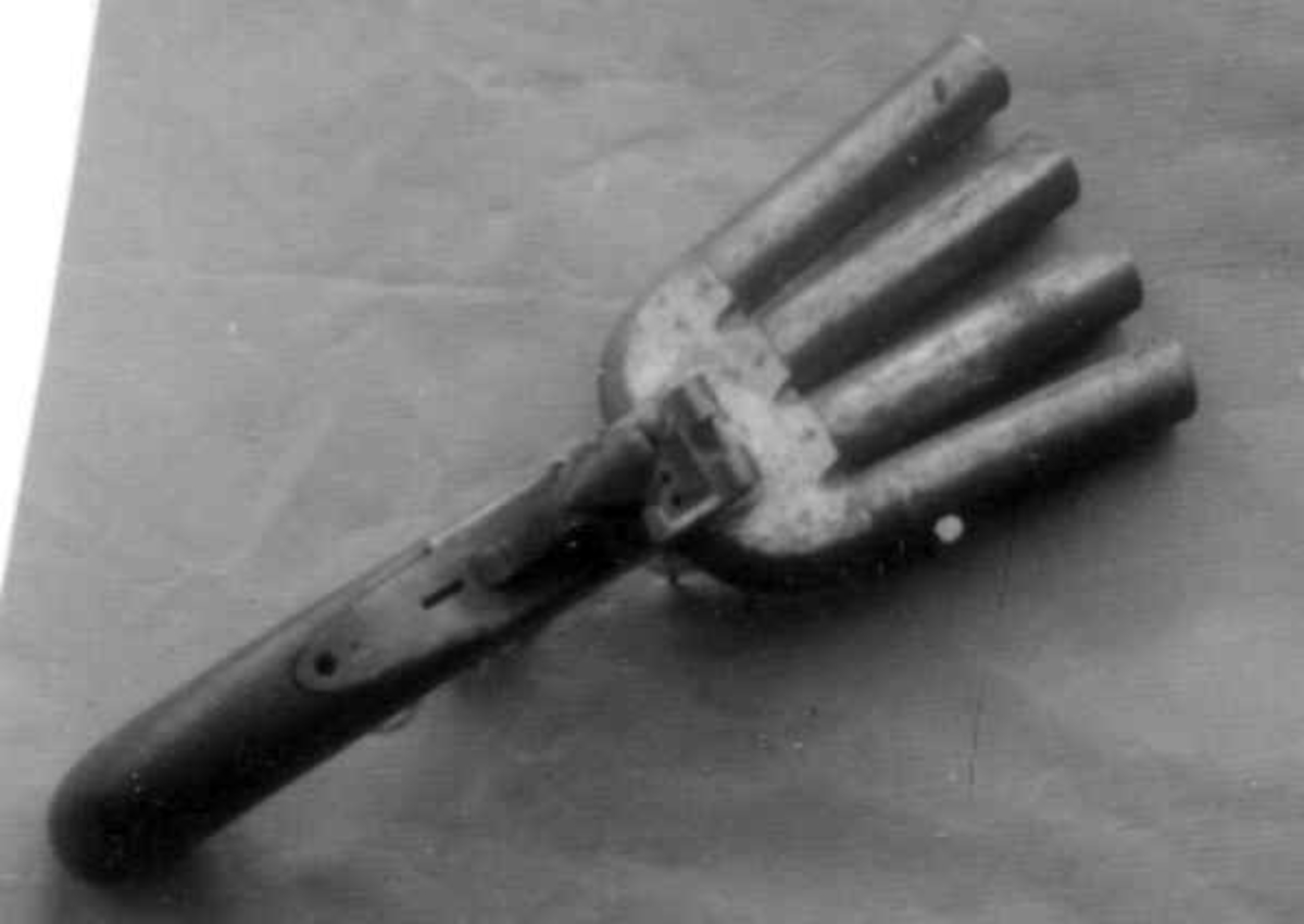 Gisle Midttun, Pistol