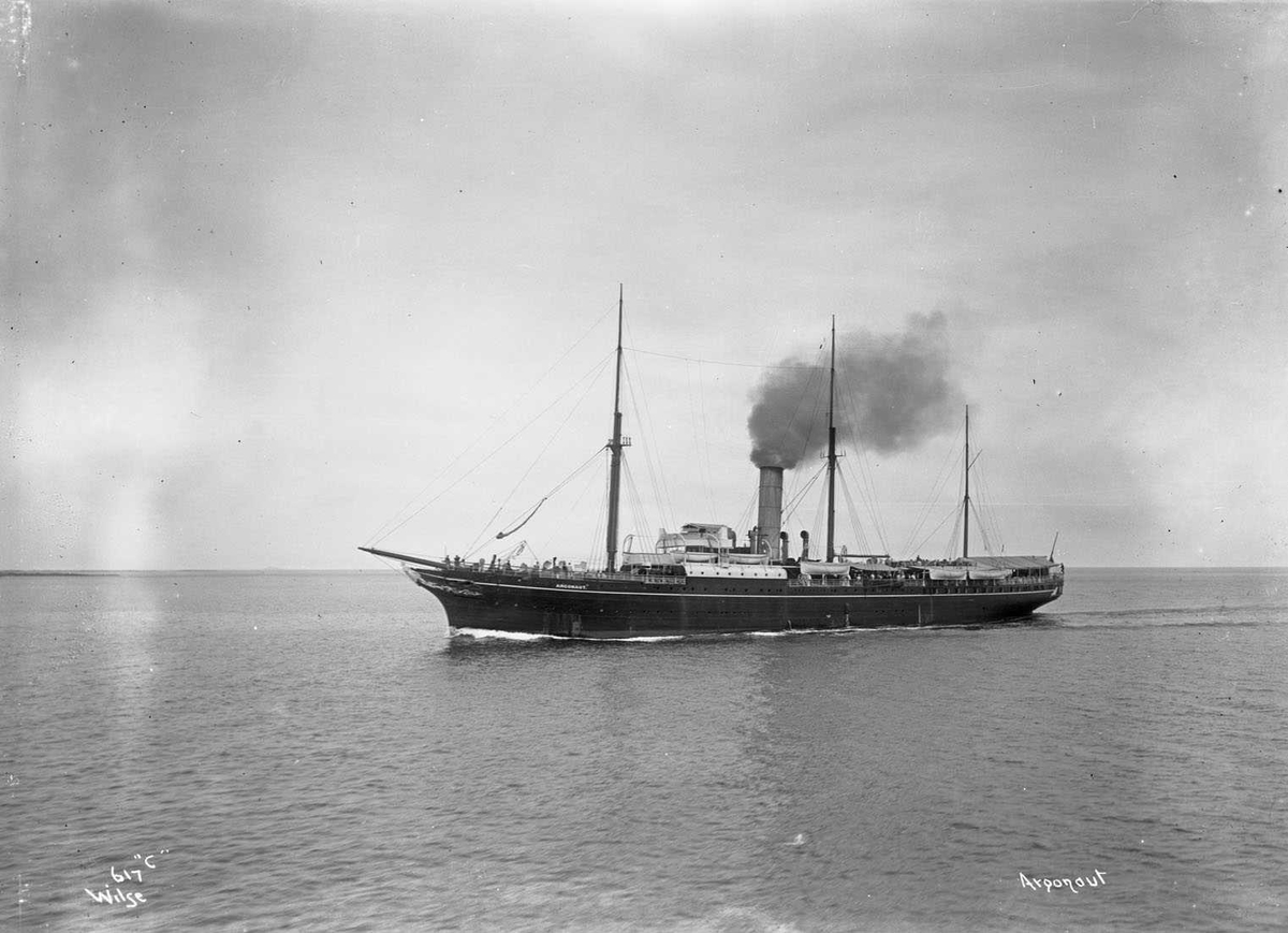 Anders Beer Wilse, Argonaut (b. 1879, R. & H. Green, London), turistskip