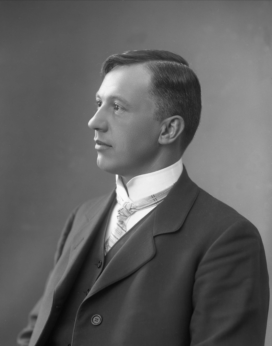 Gustav Borgen, NFB.43669