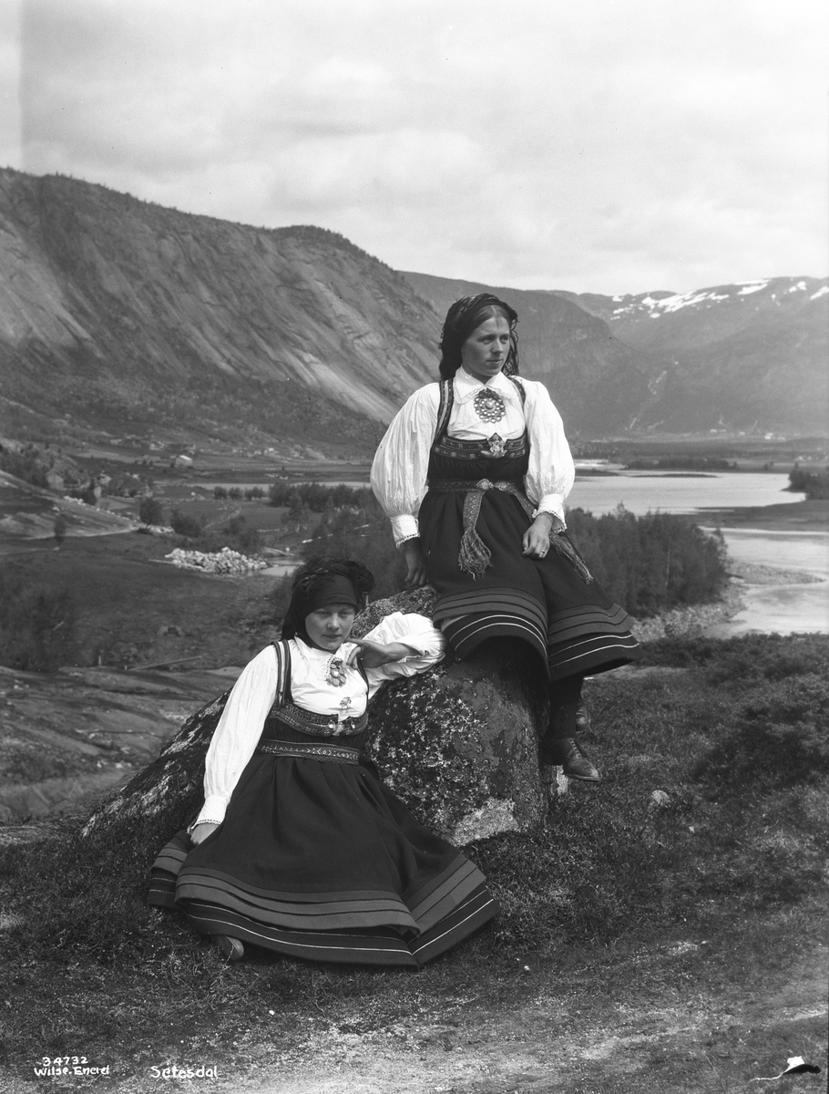 Anders Beer Wilse, Prot: Setesdal - To piker, Valle