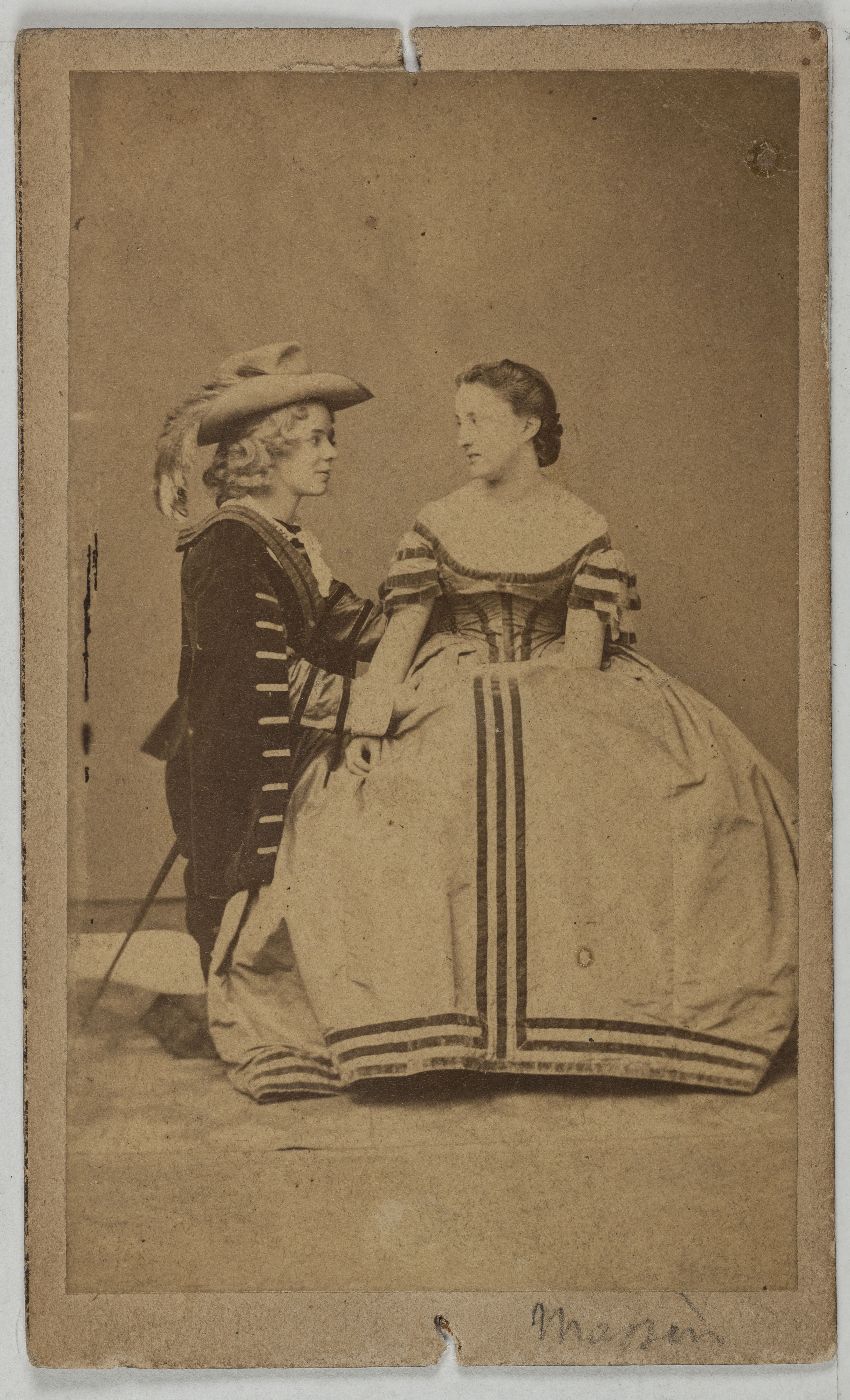 Anonyme, Portrait de Julia (actrice au théâtre du Luxembourg et aux Folies dramatiques) et Louise
