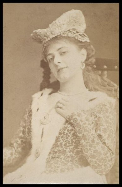 London Stereoscopic and Photographic Company, Guy Little Theatrical Photograph