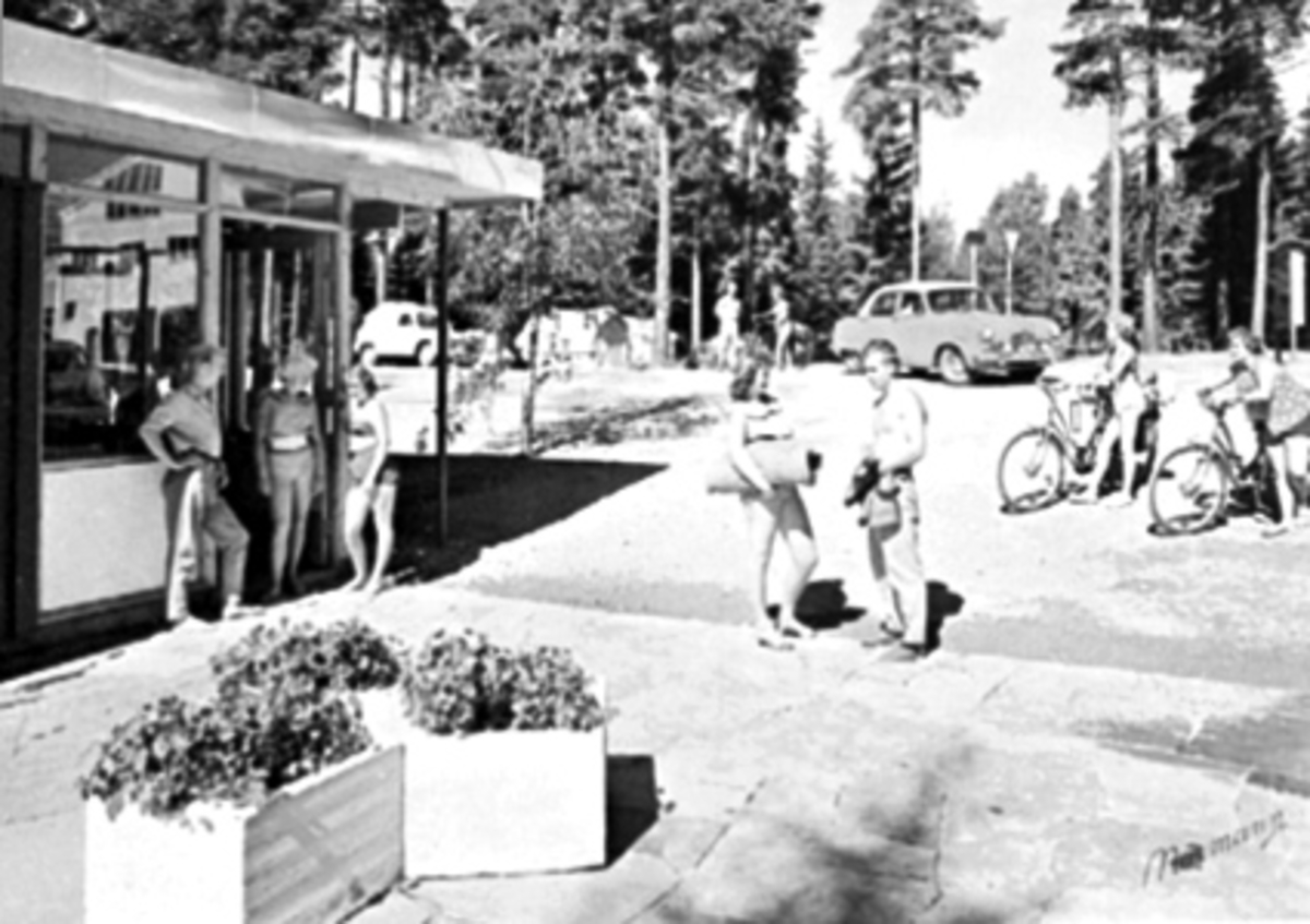 Anno Domkirkeodden, HAMAR CAMPINGPLASS, KIOSK, FOLK, SYKLER, BILER, SOVEPOSE, TELT