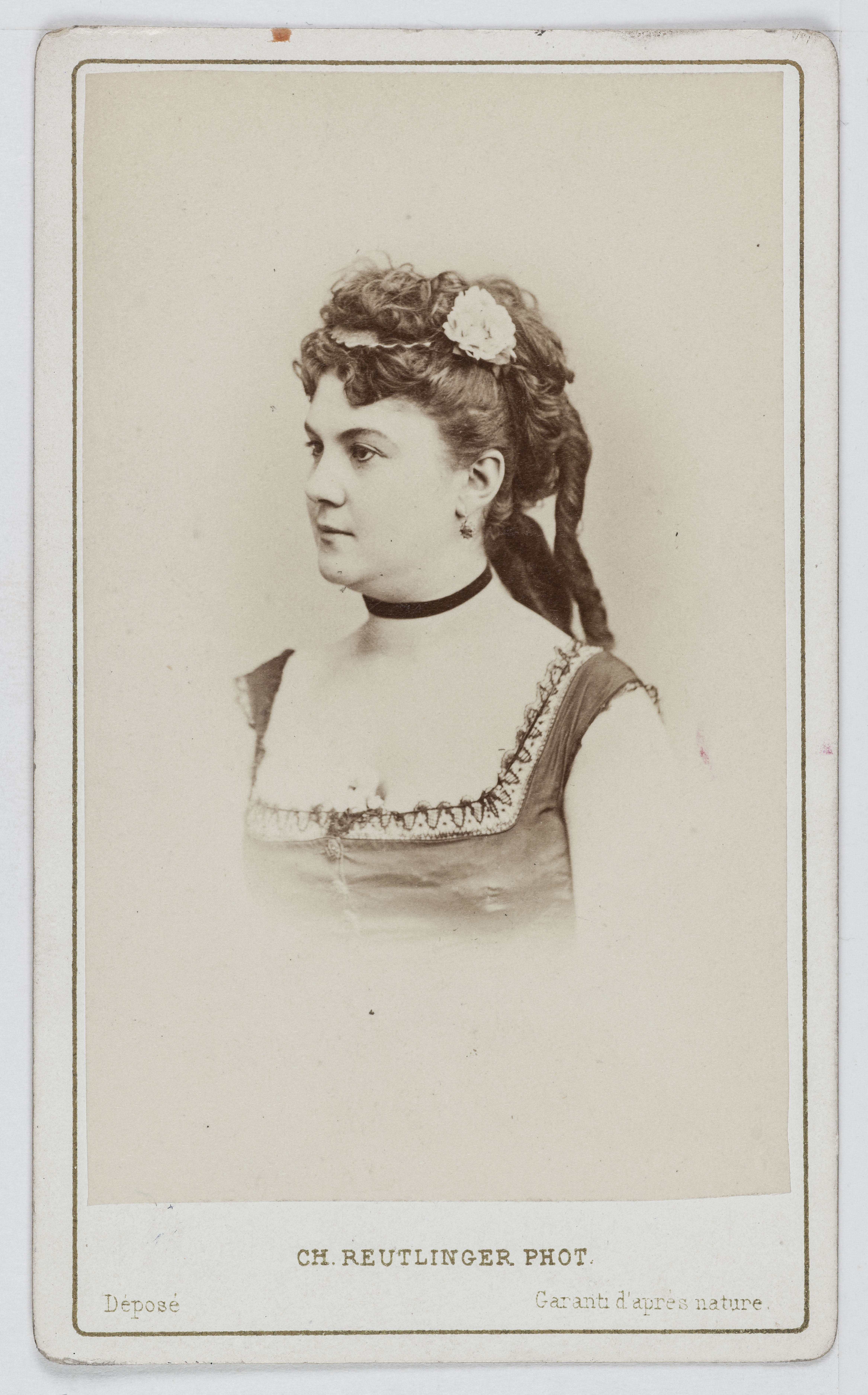 Charles Reutlinger, Portrait de Sylvia, actrice au Théâtre du Palais Royal en 1870.