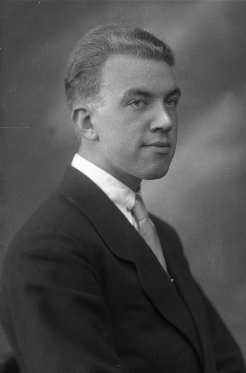 Gustav Borgen, NFB.42949