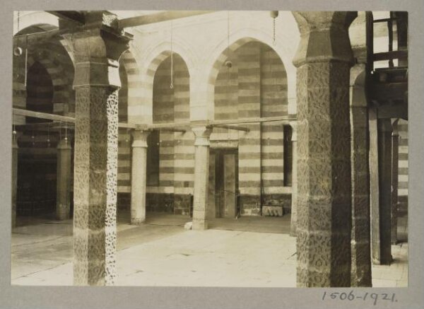 K.A.C. Creswell, The courtyard of the mosque of Mamluk Amir Sultan Shah ibn Qara, Cairo