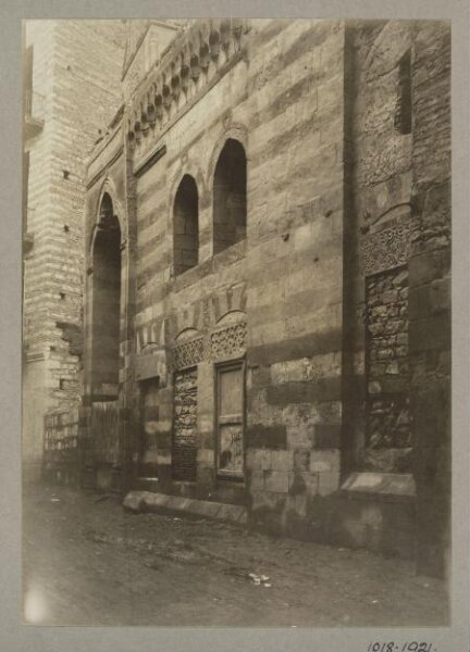 K.A.C. Creswell, Façade of the mosque of Mamluk Amir Mughulbay Taz, Cairo