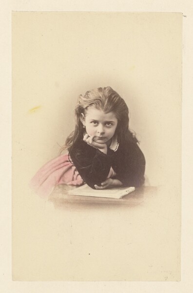 Unknown, [Portrait of young girl]