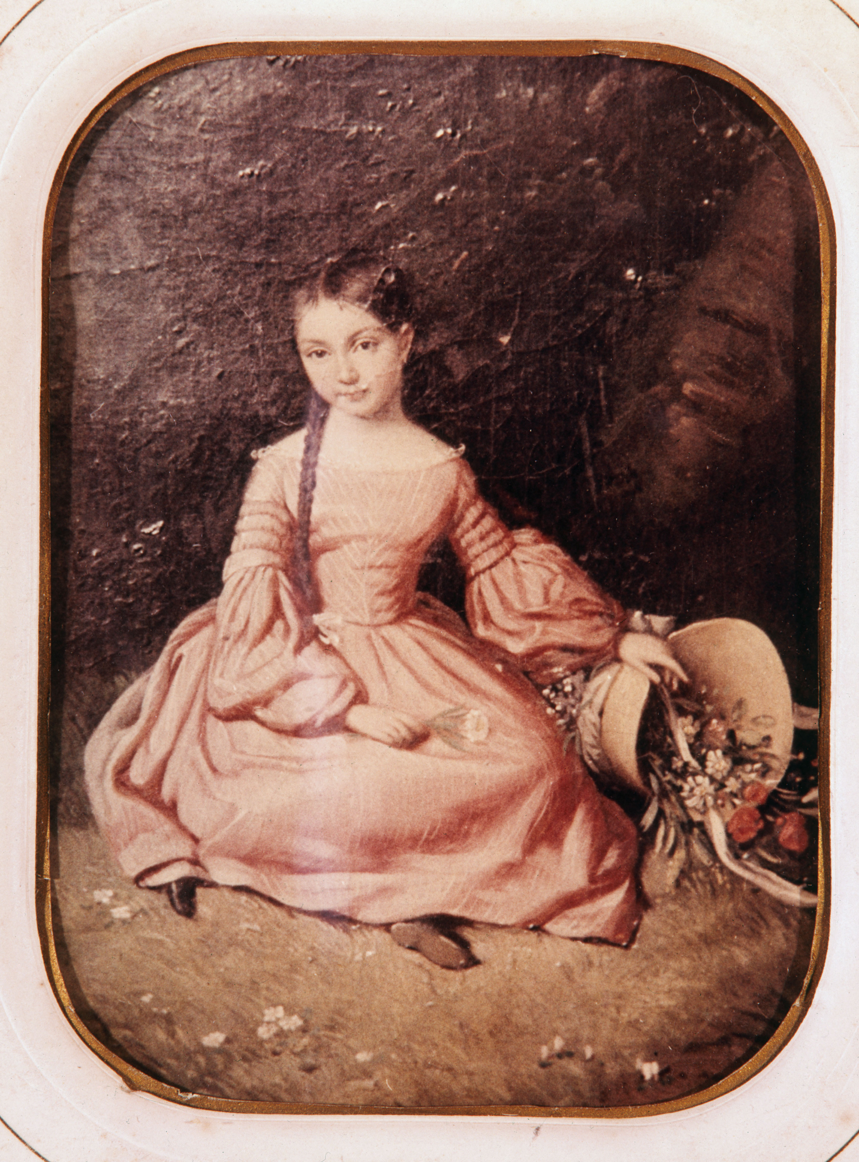 Anonyme, Photographie d'un portrait peint de Maria du Fresnay enfant.