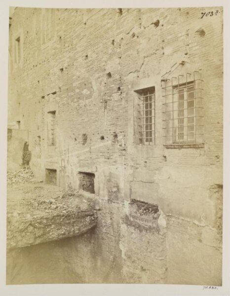 Parker, John Henry, Marble Plan of Rome. Wall to which it was attached, with remains of the plaster under the plates of Marble and of the bronze hooks to hold the plates.