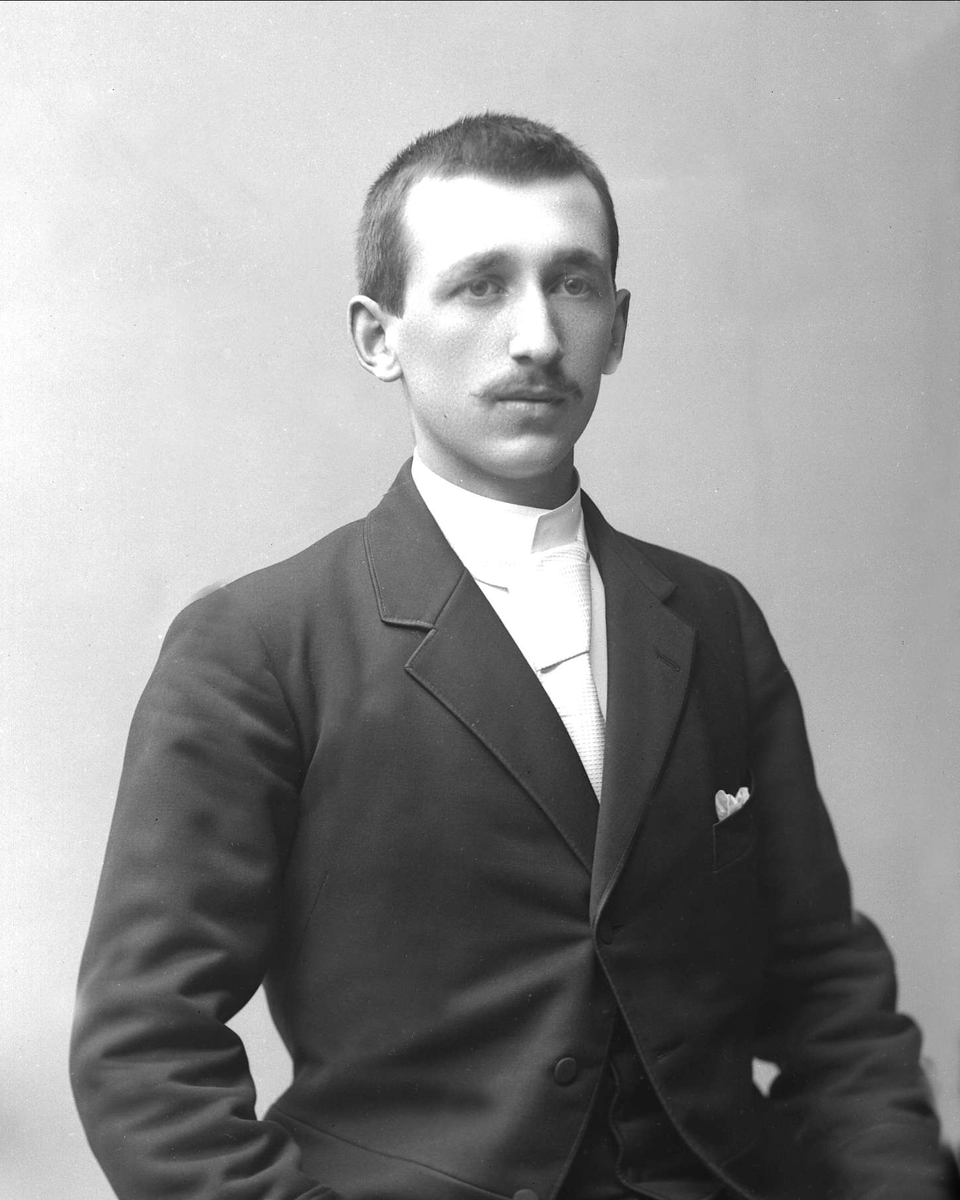 Gustav Borgen, NFB.46755