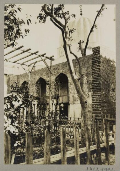 K.A.C. Creswell, Portico and dome of the mausoleum of Sayyida Ruqayya, Cairo