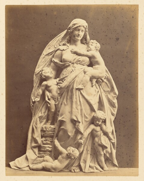 Unknown, [Sculpture of female figure holding children]