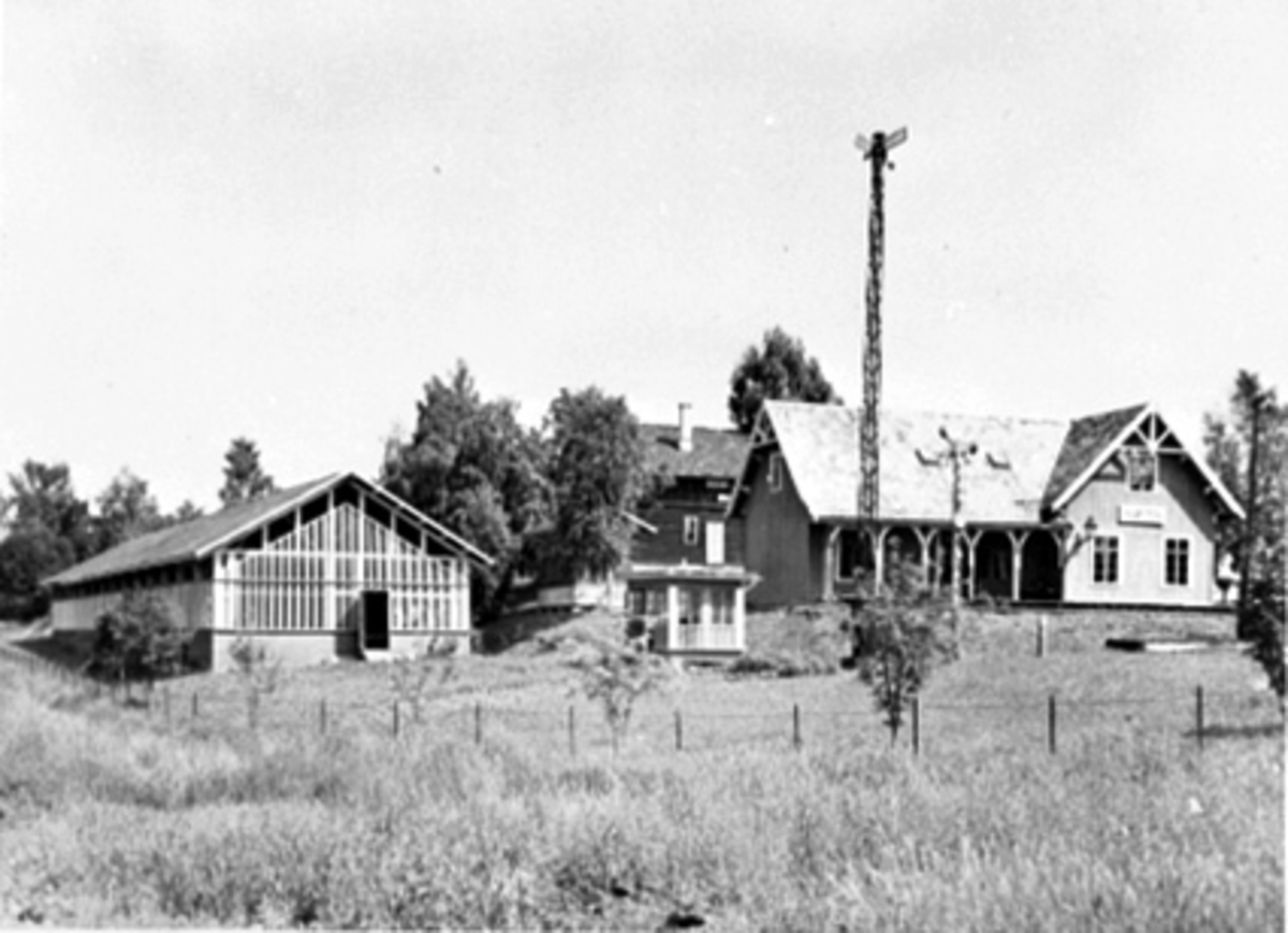 Anno Domkirkeodden, EKSTERIØR VOGN OG LOKOMOTIVHALLEN, BESTUM STASJONSBYGNING, KLØFTEN STASJONSBYGNING, JERNBANEMUSEET PÅ DISEN