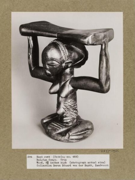 Walker Evans, Head Rest, Urua. Congo