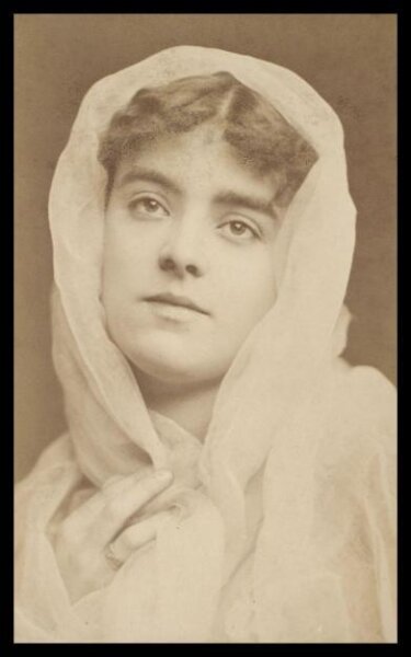 London Stereoscopic and Photographic Company, Guy Little Theatrical Photograph