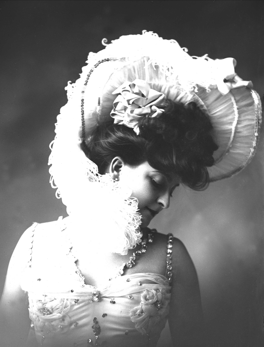 Gustav Borgen, Portrett, danserinne. Mademoiselle Ydette-Jolie