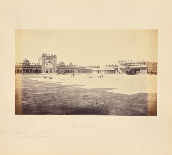 Samuel Bourne, Futtypore Sikri; Interior of the Great Quadrangle, Showing Sheik Selim Chisti's Tomb