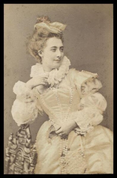 London Stereoscopic and Photographic Company, Guy Little Theatrical Photograph