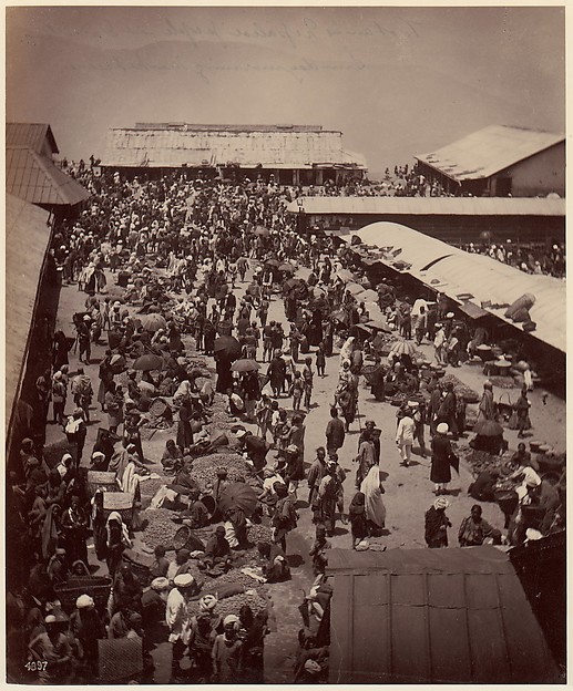Unknown, Bhutan and Nepalese People at Darjeeling, Sunday Morning Market Scene