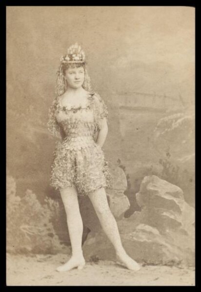 London Stereoscopic and Photographic Company, Guy Little Theatrical Photograph