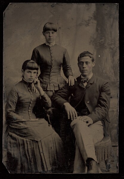 Unknown, [Group Portrait of Three People]