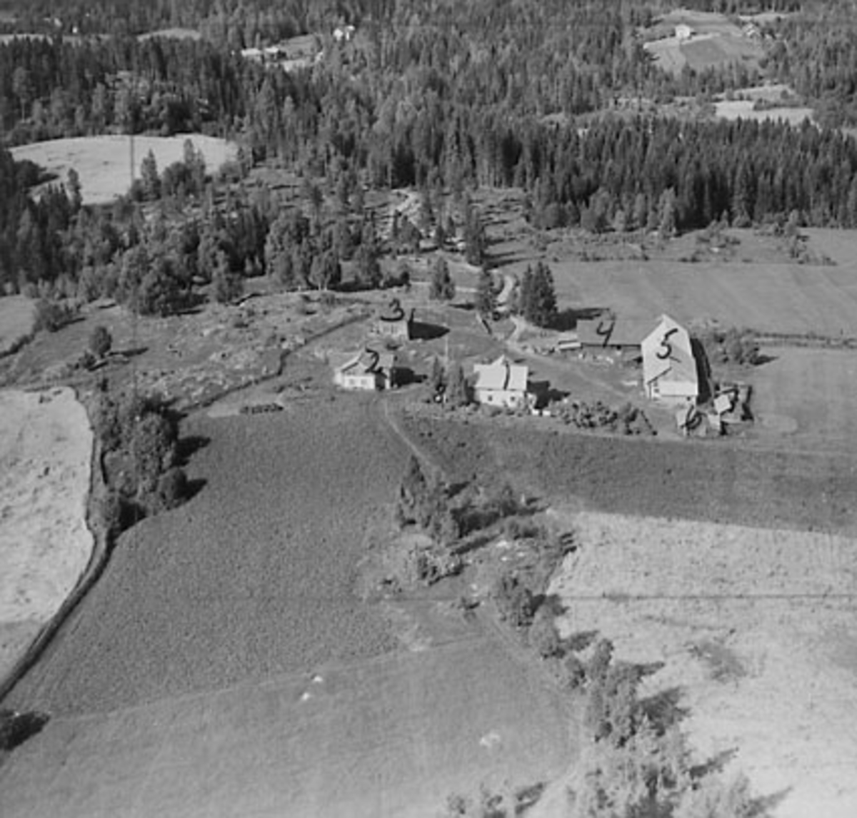 Widerøes Flyveselskap A/S, FLYFOTO JØLSTAD, ÅSVANG