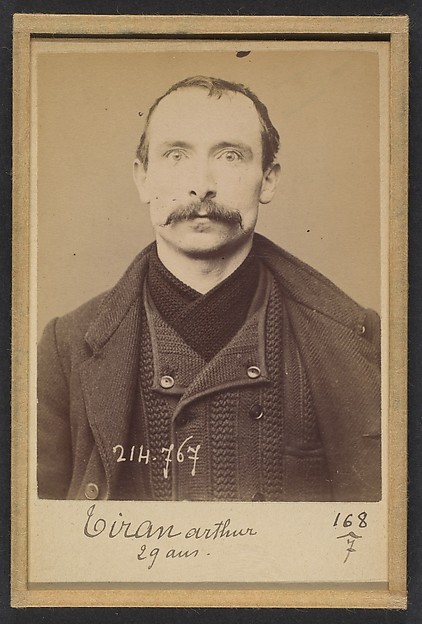 Alphonse Bertillon, Tiran. Arthur, Théodore. 29 ans, né à Briec (Finistère). Serrurier. Anarchiste. 26/2/94.