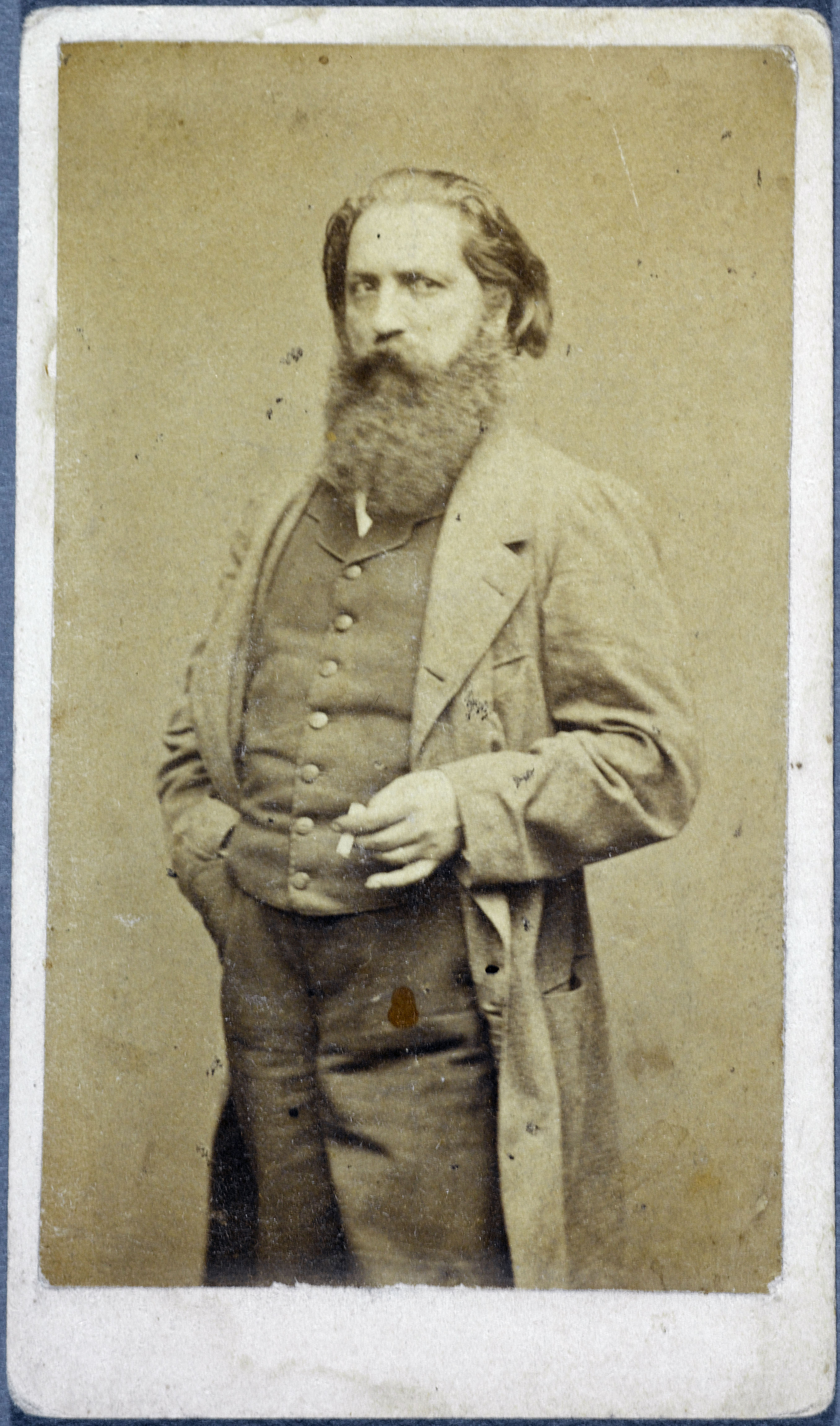 Carjat & Cie, Portrait de Gustave Aimard ou Aymard (Olivier Gloux, dit) (1818-1883), (roman, grand voyageur)