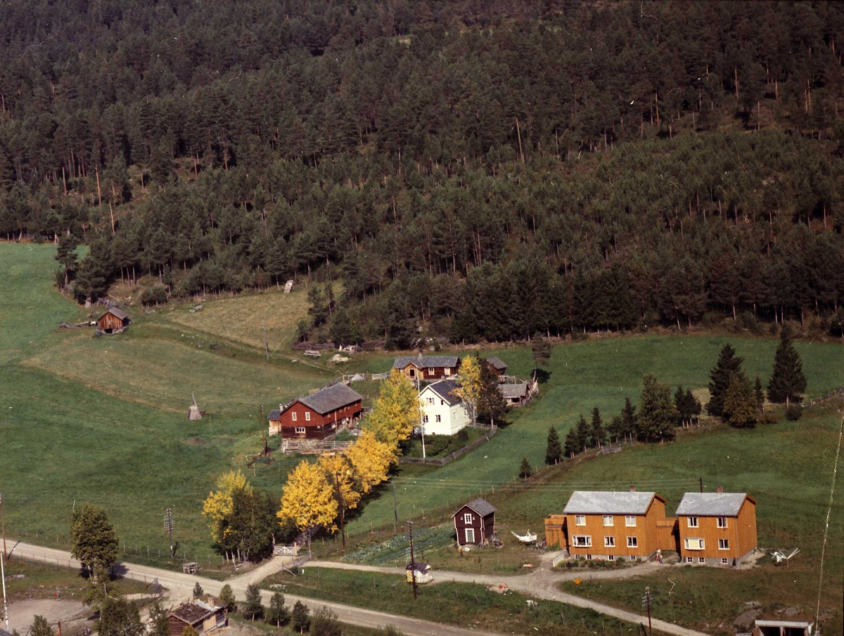 Widerøes Flyveselskap A/S, Gårdsplass.