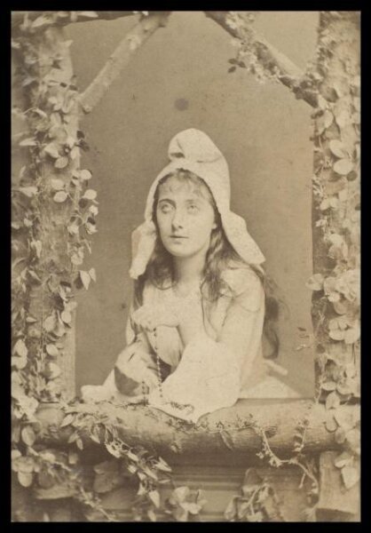 London Stereoscopic and Photographic Company, Guy Little Theatrical Photograph
